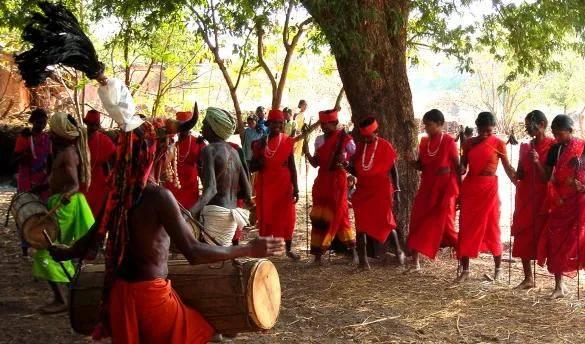 用色如用兵：色彩的故事